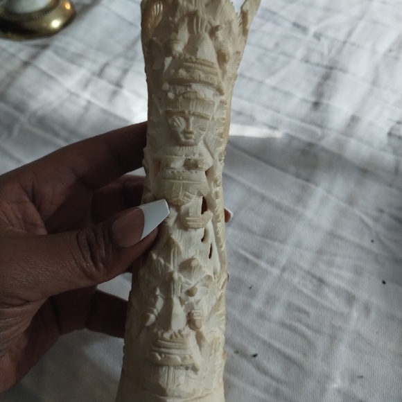 Antique Indonesian carved bone totems set - Picture 3 of 4